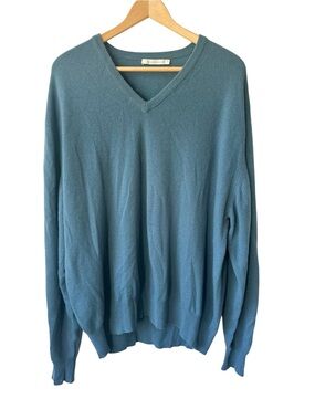 Ballantyne Men's Cashmere V-Neck Sweater in Teal Blue